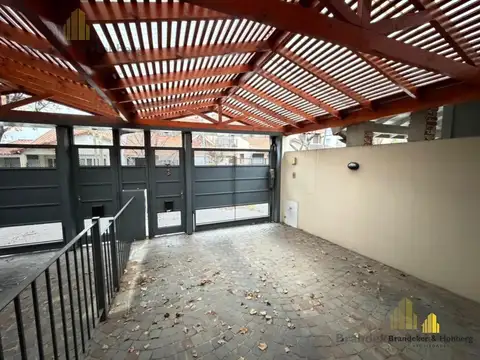 Casa en Venta en Olivos, USD 330.000
