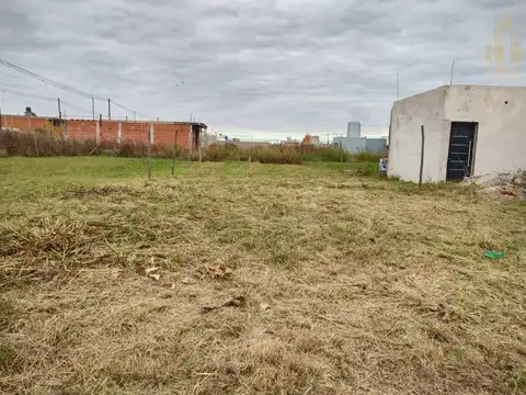 Terreno en Venta 20  mts Fondo