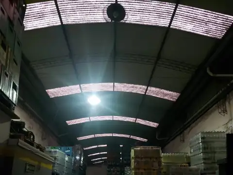 Galpon en Venta en Mataderos, USD 320.000