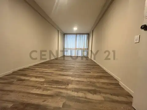48 e/ 7 y 8 , Piso 5
