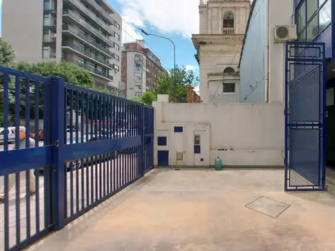 Local / Oficina / Depósito en Av. Independencia – 350 m² + 70 m² descubiertos