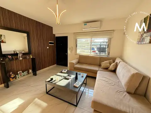Depto Tipo Casa 4 ambientes con 2 baños