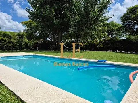 Casa en Venta con 6 cocheras