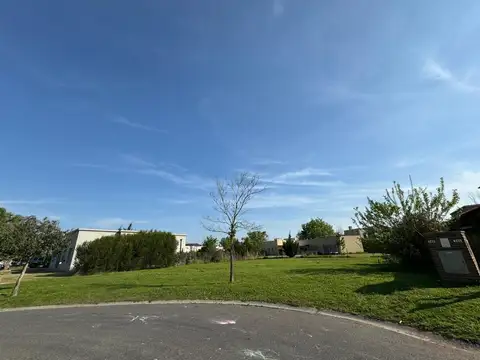 Venta de Lote en El Cantón Norte, Escobar