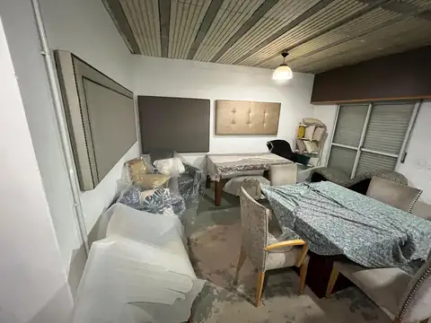 Local en Venta en Las Avenidas, USD 180.000