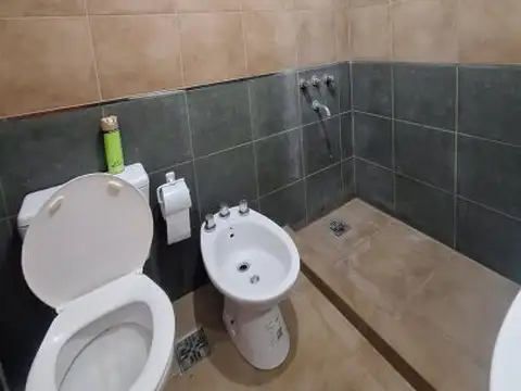 Casa en Alquiler con 1 cochera