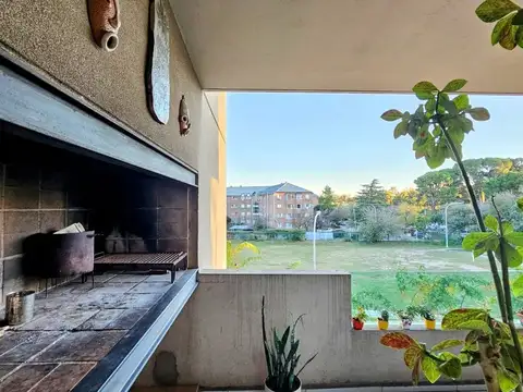 Departamento en Venta en Altos del Chateau, USD 249.000