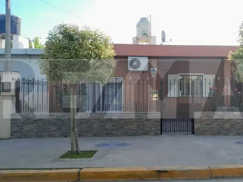 VENTA CASA CIUDAD DE VIEDMA