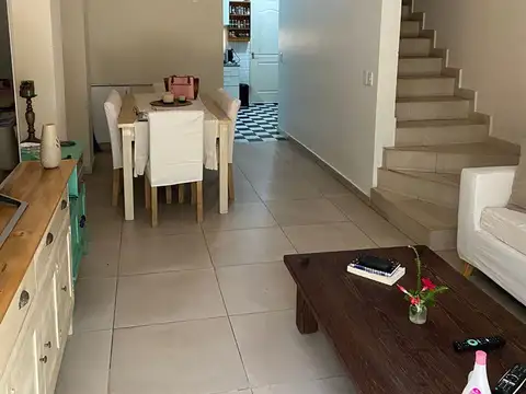 Depto Tipo Casa en Venta en Pacheco Sur, USD 180.000