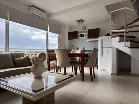 Alquiler anual depto 2 ambientes amoblado con terraza propia en Vista Bahía, Nordelta