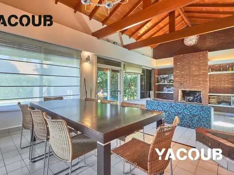 Casa 5 ambientes con 2 baños