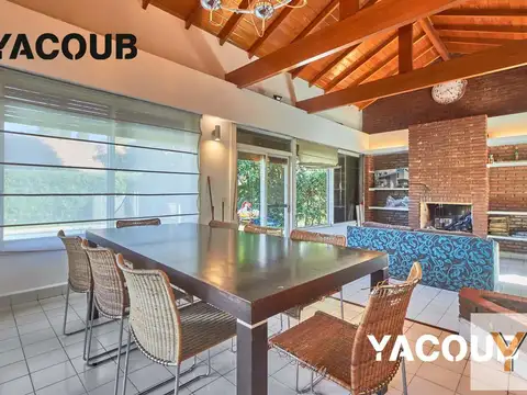 Casa 5 ambientes con 2 baños