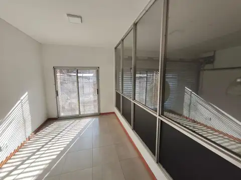Galpon en Alquiler 21  mts Fondo