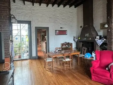 Depto Tipo Casa 4 ambientes con 3 baños