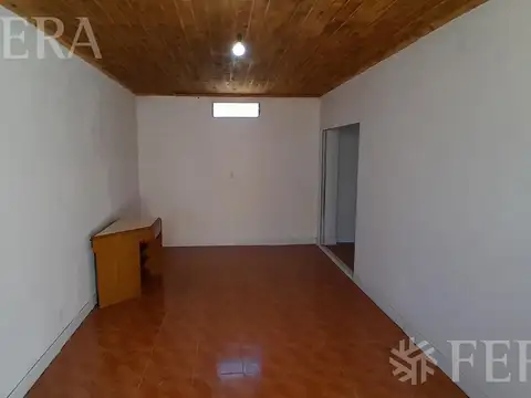 Depto Tipo Casa en Alquiler en Wilde, $ 350.000