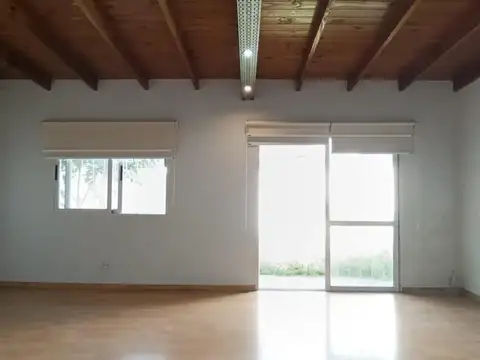 Depto Tipo Casa en Alquiler de Monoambiente