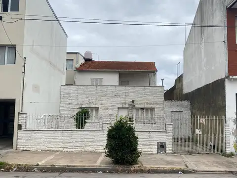 VENTA CASA 3 AMB A RECICLAR + DPTO 2 AMB SAN JOSE