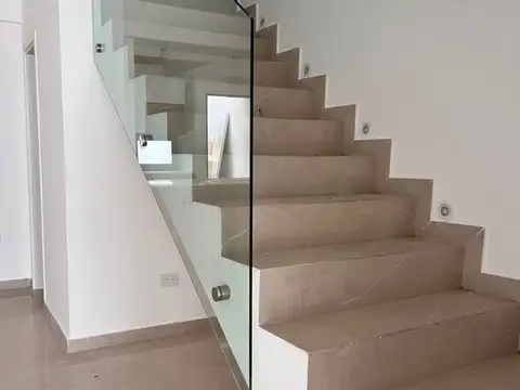 DUPLEX a ESTRENAR en Punta Chica 2/3 dormitorios