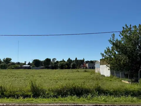 TERRENO DE 10mts X 63mts