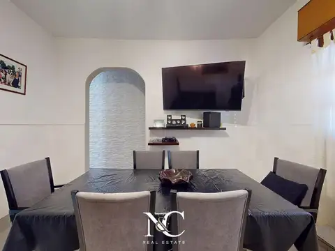 Depto Tipo Casa en Venta de 5 ambientes
