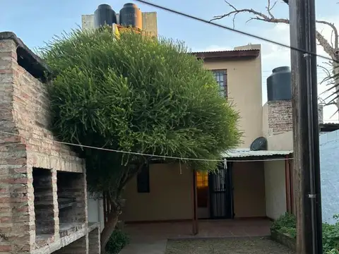 Depto Tipo Casa en Venta 5 años