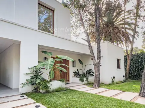 VENTA CASA 7 AMBIENTES EN PARQUE LELOIR