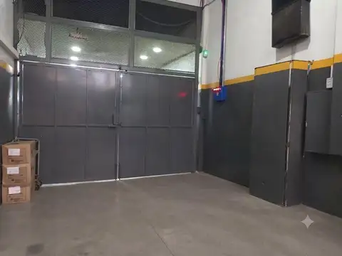 SE ALQUILA DEPOSITO 1800 M2 EN VILLA MADERO