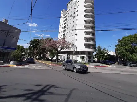 Cochera en Venta con acceso Ascensor