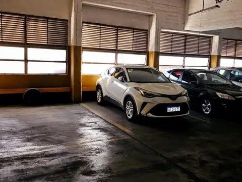 Cochera en venta - 16Mts2 - Flores Norte