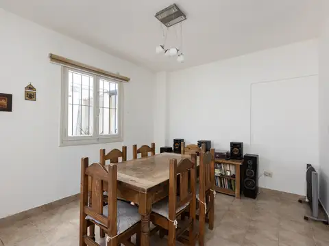 Depto Tipo Casa en Venta con 1 cocheras