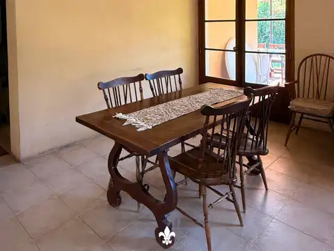 Casa en Venta con 1 cochera