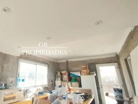 Casa en Venta con 4 cocheras