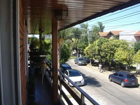 Berón de Astrada 800, Piso 1