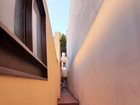 Depto Tipo Casa en Venta de 5 dormitorios