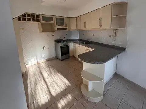 Duplex en alquiler en el Complejos Los Robles, Lomas del palomar