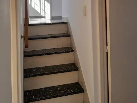 Depto Tipo Casa en Venta de 7 ambientes