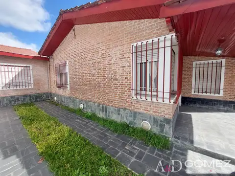 Casa 3 ambientes con 1 baño