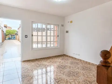 duplex  de 4 ambientes,con balcon garage,patio y   parrilla