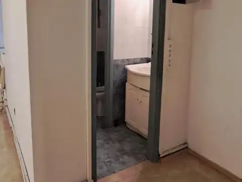 Oficina 2 ambientes con 1 baño