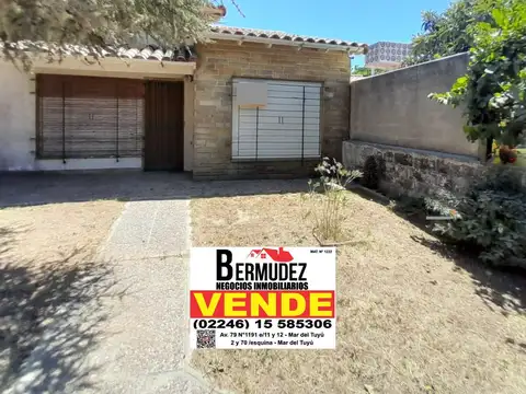 Venta Casa De3 Ambientes En Mar Del Tuyu Calle 4 Esq 61 Con Gas Natural 