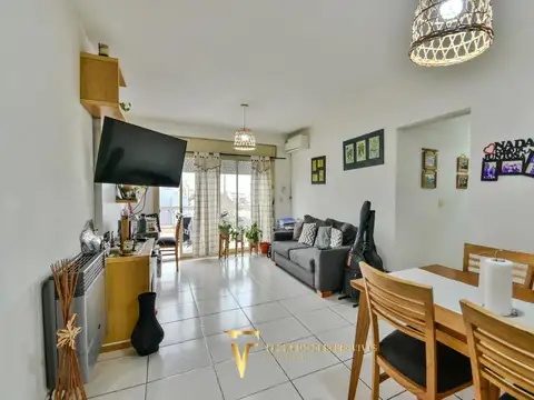 VENTA - DEPARTAMENTO - 4 AMBIENTES - BALCÓN - FLORESTA