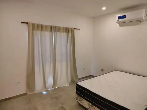 Casa en Alquiler al Este