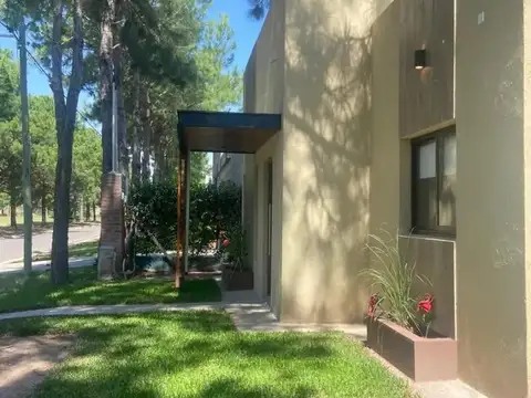 Casa en Alquiler de 3 dormitorios