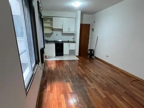 MONOAMBIENTE - MUY LUMINOSO -  EDIFICIO CON TERRAZA - PILETA - PARRILLA - CABA