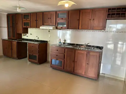 Casa interna en Barrio Chapero Reconquista.