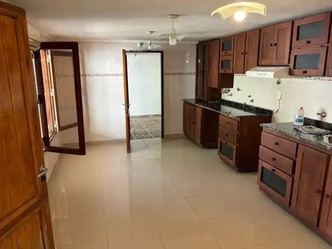 Casa interna en Barrio Chapero Reconquista.