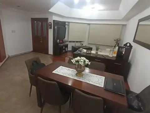 Casa en Venta en Villa Luzuriaga, USD 400.000