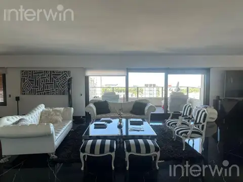 Departamento en Alquiler de 3 dormitorios