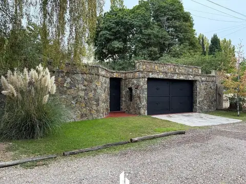 Casa en Venta en Luján de Cuyo, USD 230.000