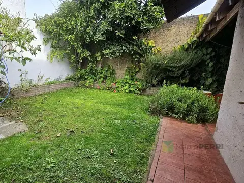 Depto Tipo Casa en Venta en Los Hornos, USD 50.000